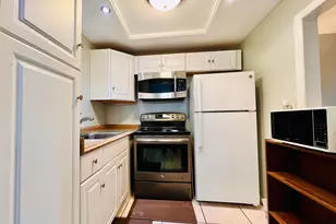 330 Southampton B, West Palm Beach, FL 33417 - Photo 2