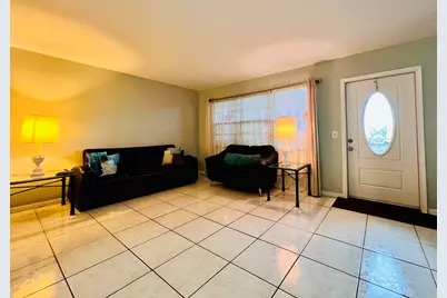 330 Southampton B, West Palm Beach, FL 33417 - Photo 4