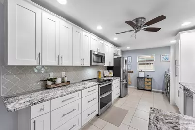 2527 SW 12th Street, Boynton Beach, FL 33426 - Photo 18