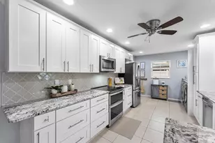 2527 SW 12th St, Boynton Beach, FL 33426 - Photo 18