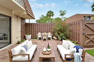 825 Center St, Jupiter, FL 33458 - Photo 2