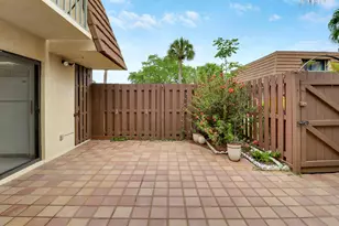 825 Center St, Jupiter, FL 33458 - Photo 6