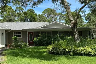 2725 47th Ave, Vero Beach, FL 32966 - Photo 2