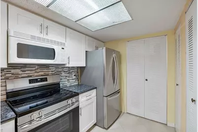5011 Wiles Road #Unit 303, Coconut Creek, FL 33073 - Photo 14