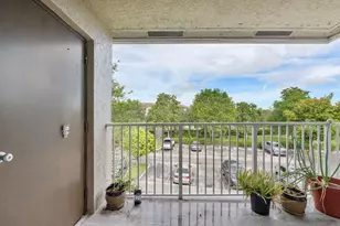 5011 Wiles Rd, Coconut Creek, FL 33073 - Photo 16