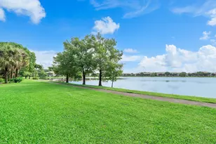 5011 Wiles Rd, Coconut Creek, FL 33073 - Photo 32