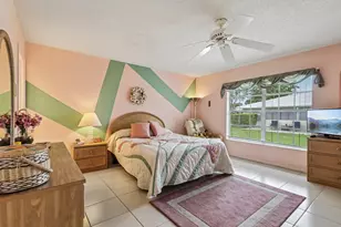 475 Holyoke Ln, Lake Worth, FL 33467 - Photo 10