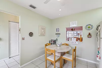 475 Holyoke Lane, Lake Worth, FL 33467 - Photo 4