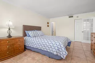 1801 S Ocean Dr, Hallandale Beach, FL 33009 - Photo 38
