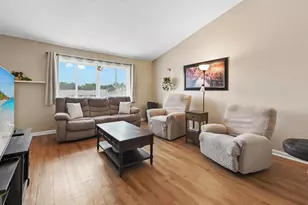 2641 Gately Dr W, West Palm Beach, FL 33415 - Photo 4