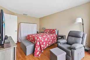 2641 Gately Dr W, West Palm Beach, FL 33415 - Photo 12