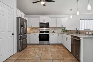 798 SW 33rd St, Palm City, FL 34990 - Photo 6