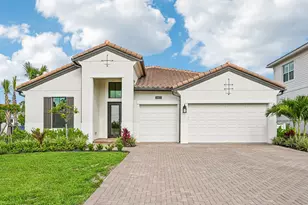 13621 Le Christine Dr, Palm Beach Gardens, FL 33412 - Photo 2
