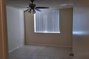 7808 Sonoma Springs Circle, Greenacres, FL 33463 - Photo 4