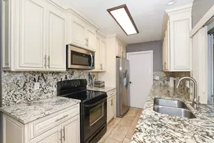 610 NW Marion Ave, Port Saint Lucie, FL 34983 - Photo 2