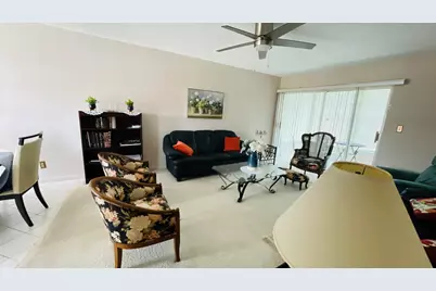 19 Golfs Edge, West Palm Beach, FL 33417 - Photo 8