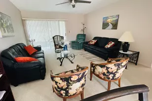 19 Golfs Edge, West Palm Beach, FL 33417 - Photo 4