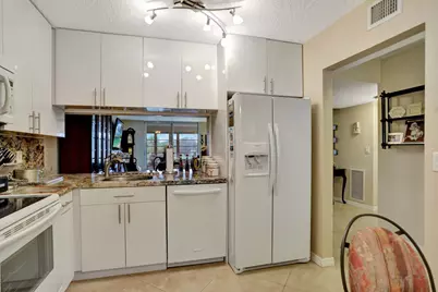 7561 NW 1st Street NW #302, Margate, FL 33063 - Photo 4