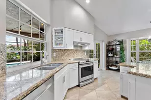 11911 Classic Dr, Coral Springs, FL 33071 - Photo 20