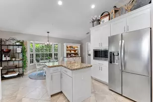 11911 Classic Dr, Coral Springs, FL 33071 - Photo 18