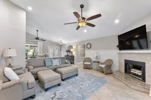 11911 Classic Dr, Coral Springs, FL 33071 - Photo 6