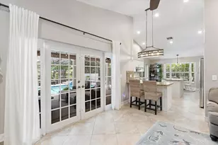 11911 Classic Dr, Coral Springs, FL 33071 - Photo 8