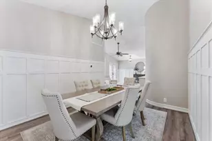 11911 Classic Dr, Coral Springs, FL 33071 - Photo 10