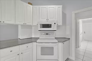10882 SW Dardanelle Dr, Port Saint Lucie, FL 34987 - Photo 8