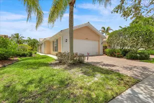 10882 SW Dardanelle Dr, Port Saint Lucie, FL 34987 - Photo 2