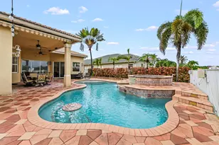 11852 Osprey Point Cir, Wellington, FL 33449 - Photo 2
