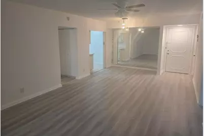 959 SE 2nd Avenue SE #204, Deerfield Beach, FL 33441 - Photo 2