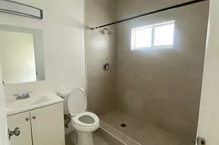 2604 NW 20th St, Fort Lauderdale, FL 33311 - Photo 14
