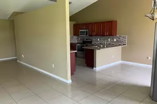 688 SW Heather St, Port Saint Lucie, FL 34983 - Photo 8
