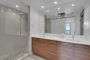 100 E Las Olas Blvd, Fort Lauderdale, FL 33301 - Photo 26