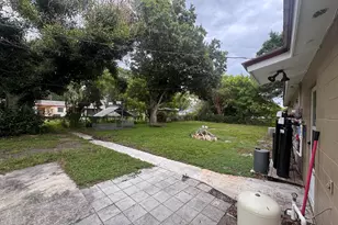 334 Johnston St, Fort Pierce, FL 34982 - Photo 2