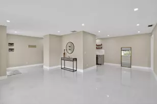 12411 SW 2nd St, Plantation, FL 33325 - Photo 16