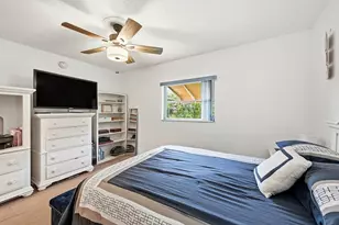 9505 NW 73rd St, Tamarac, FL 33321 - Photo 12