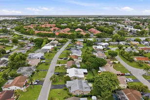 9505 NW 73rd St, Tamarac, FL 33321 - Photo 36