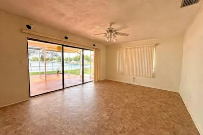 2000 NW 86th Terrace, Pembroke Pines, FL 33024 - Photo 14