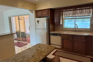 2000 NW 86th Terrace, Pembroke Pines, FL 33024 - Photo 8