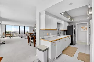 4100 N Ocean Dr, Singer Island, FL 33404 - Photo 18