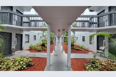 1950 N Congress Avenue #206, West Palm Beach, FL 33401 - Photo 4