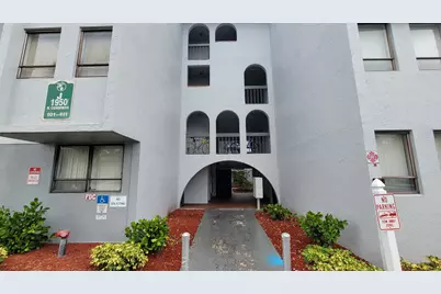 1950 N Congress Avenue #206, West Palm Beach, FL 33401 - Photo 2
