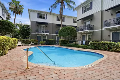 2265 NE 9th Avenue, Wilton Manors, FL 33305 - Photo 1