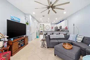 2265 NE 9th Ave, Wilton Manors, FL 33305 - Photo 22