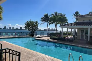 1140 Lake Shore Dr, Lake Park, FL 33403 - Photo 4