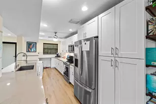 830 Greensward Ct, Delray Beach, FL 33445 - Photo 10