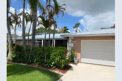 173 SE Fallon Drive, Port Saint Lucie, FL 34983 - Photo 2