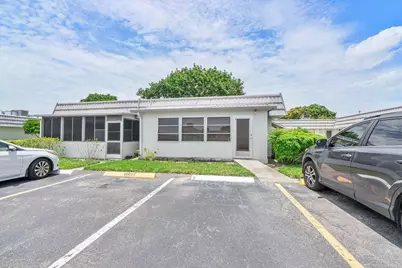 9 Valencia Trail, Delray Beach, FL 33446 - Photo 4