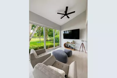 4103 Carriage Drive #H4, Pompano Beach, FL 33069 - Photo 2